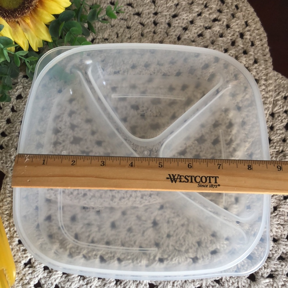LOCK & LOCK Food Storage Container - Picture 5 of 10